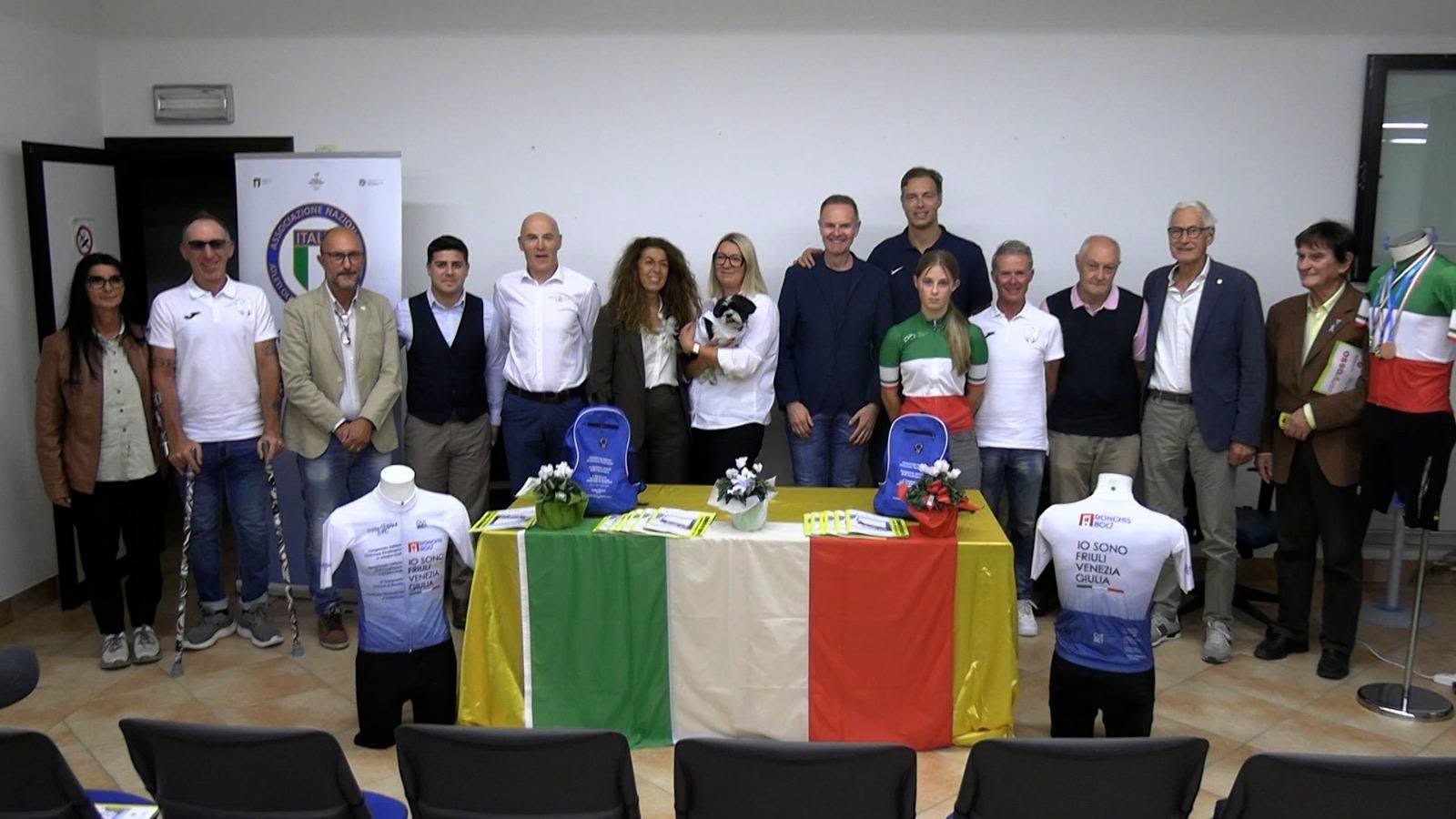 Foto gruppo Campionati italiani Assoluti Ciclismo Paralimpico su Pista 2026 