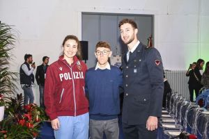 collari6 d9357fadcc04d9b03058629b68e125e8