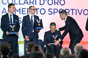 collari d oro foto mezzelani gmt138c55056fd0f63317f42495592c17d42d