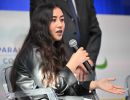 mahdia sharifi c5a8caf33fdcfb436ff6580a4687656e