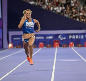 0609 atletica 200m petrillo valentina ph eva pavia  1519d2a7d8911ca29a995df053f029f4db