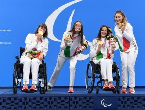 nuoto oro 4 100 donne phbizzi cip aug 5005 20210908 1810656037cbba8d6a2a74adda9938dbe63d5cb