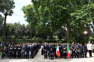cerimonia consegna bandiera 25 1c262a7de2ab8777762e3be2c754eeea41