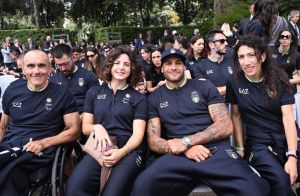 cerimonia consegna bandiera6b1ad04f099cb2a91525b62eee91e2f944