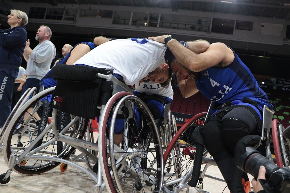 Basket in carrozzina, Mondiali di Ottawa: l’Italia fa la storia, è finale