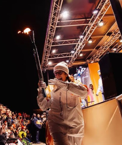 Varese accoglie con entusiasmo il passaggio della fiamma Olimpica