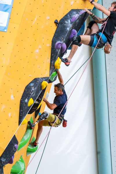 Arrampicata sportiva: progetto Paraclimbing Oltre il muro