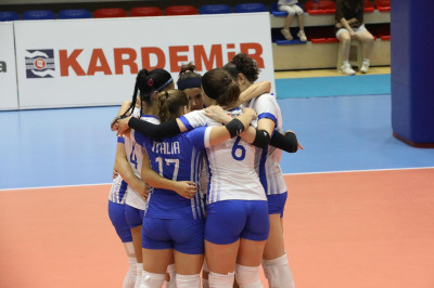Pallavolo sordi, Europei: prosegue il cammino delle Nazionali maschile e femm...
