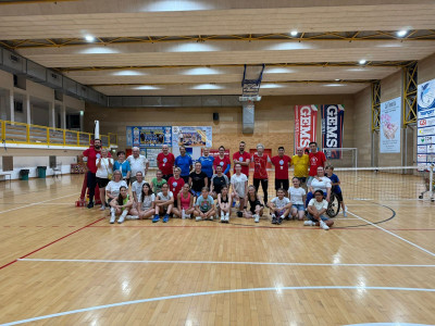 SITTING VOLLEY – Successo del GIS Volley Sacile al Volley Mareno Open ...