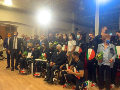 CERIMONIA - Premiati dalla Regione gli Atleti Paralimpici e Olimpici con lo s...