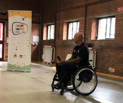 Il campione paralimpico Fabrizio Caselli incontra i ragazzi dei Centri Estivi...