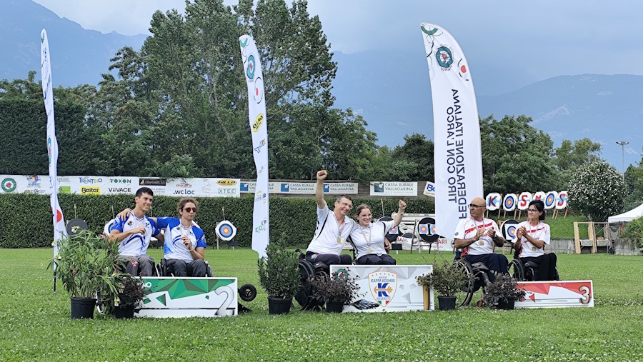 "Italian Archery Champions 2024: Giuseppe Verzini & Elisabetta Petris Win Paralympic Gold"