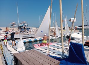 Gli atleti della Liberi nel Vento in allenamento al Marina di P. S Giorgio