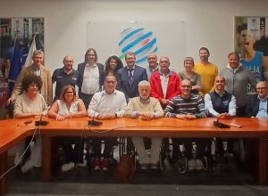 foto di gruppo degli aventi diritto a voto
