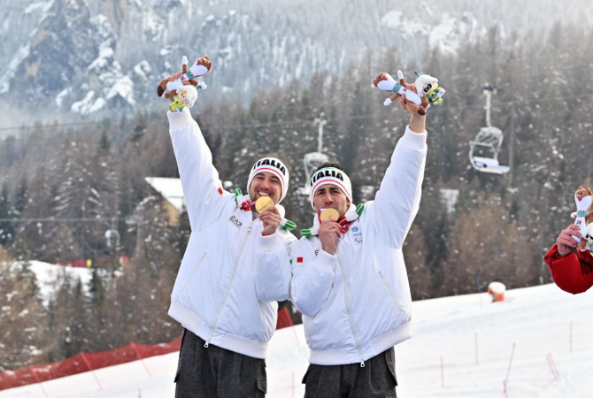 Milano Cortina: chiusura con l'oro di Bertagnolli e Ravelli, Italia a quota 1...