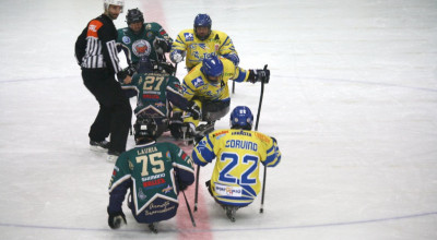 Para ice hockey: i Tori Seduti espugnano il Palaghiacchio di Varese