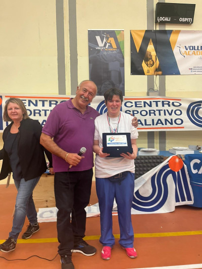 Angela Giampaoli premiata a Ravenna come miglior giocatrice del Campionato Nazionale di Pallavolo Angela Giampaoli premiata a Ravenna come miglior giocatrice del Campionato Na...