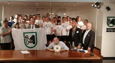 COM. N. 408 + FOTO - PREMIATI IN REGIONE GLI ATLETI PARALIMPICI, CAMPIONI D&r...