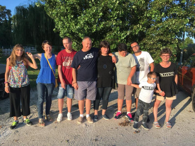 Nel maneggio della Onlus La Speranza sono ricominciati i corsi di equitazion...