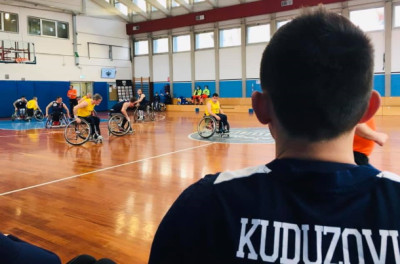 BASKET IN CARROZZINA - La Castelvecchio Polisportiva Nordest imperante a Tren...