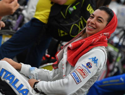 Andreea Mogos e la scherma in carrozzina: storia di stoccate vincenti e di un...