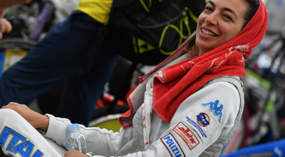 Andreea Mogos e la scherma in carrozzina: storia di stoccate vincenti e di un...