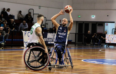 Basket in carrozzina: sabato 17 aprile gara 2 delle finali scudetto tra Cant&...
