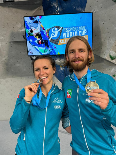 David Kammerer e Lucia Capovilla con la medaglia al collo David Kammerer e Lucia Capovilla con la medaglia al collo
