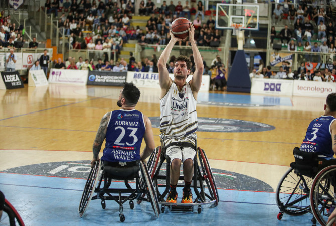 Basket: sabato 17 maggio gara 2 delle finali Scudetto