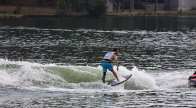 Wakesurf: il villacidrese Fabio Secci vice campione mondiale adaptive standin...