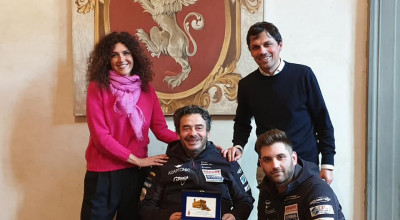 Il pilota disabile Gianluca Tassi premiato dal Comune di Perugia