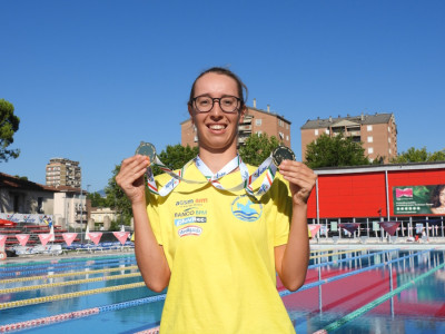 NUOTO – Giorgia Marchi Campionessa Italiana nei 200 dorso e nei 200 far...