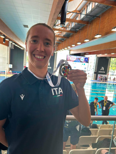 NUOTO – Giorgia Marchi è Medaglia d'Oro ai Virtus European Summe...