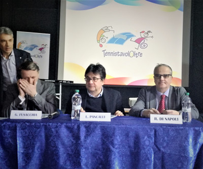 Martedì 26 febbraio il progetto TennistavolOltre ha fatto tappa all'Is...