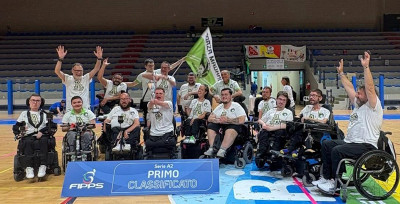 HOCKEY IN CARROZZINA ELETTRICA - I Madracs Udine sono Campioni d’Ital...