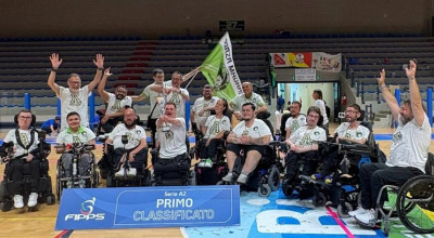 HOCKEY IN CARROZZINA ELETTRICA  - I Madracs  Udine sono Campioni d’Ital...