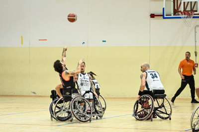 Basket in carrozzina: Cantù da sola al comando in Serie A