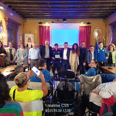 CERIMONIA - Il Tecnico del tennis FISDIR Vincenzo Morgante festeggiato a San...
