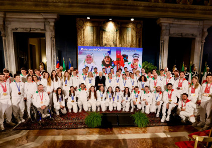 La riconsegna della Bandiera di Milano Cortina da parte degli atleti olimpici...