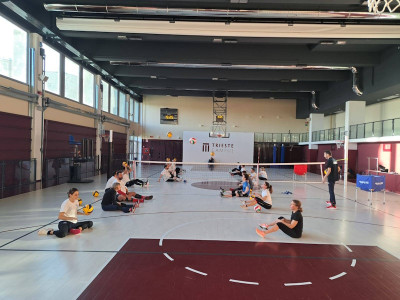 SITTING VOLLEY - Grande partecipazione per l&rsquo;allenamento congiunto e pr...