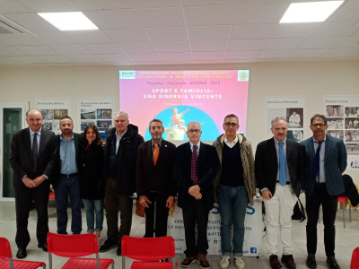 Convegno 'Sport e famiglia' a Calcinelli di Fano Convegno 'Sport e famiglia' a Calcinelli di Fano
