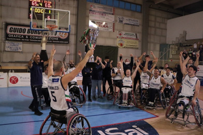 Basket in carrozzina: Cantù alza la Supercoppa Italiana. I brianzoli s...
