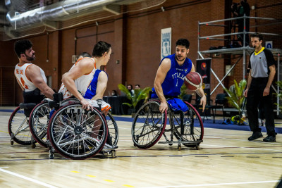 Basket in carrozzina: 2 vittorie e 2 sconfitte, per l'Italia, all'Easter Tour...