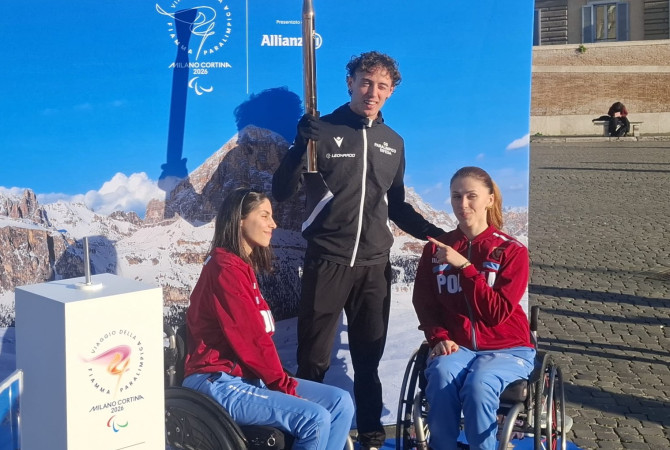 La fiamma paralimpica di Milano Cortina accende l'Italia. Parte il tour da Roma