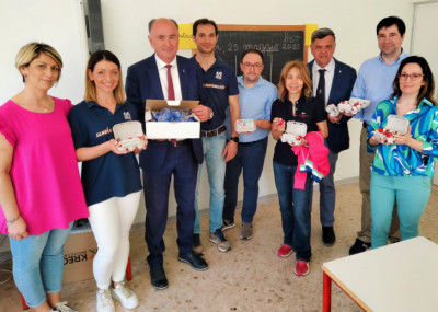 CONI Marche e CIP Marche consegnano materiali sportivi a Jesi CONI Marche e CIP Marche consegnano materiali sportivi a Jesi