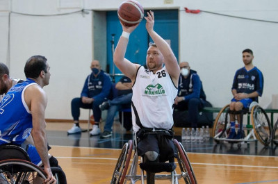 Basket in carrozzina