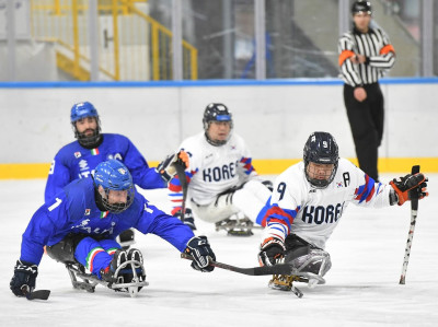 Para ice hockey, Torneo Internazionale di Varese: esordio con successo per l'...