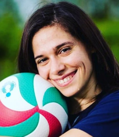 Silvia Biasi presenta il libro dal titolo Volevo solo giocare a pallavolo - M...