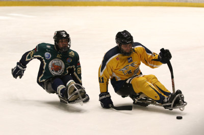 Para ice hockey: con la vittoria dell'Armata Brancaleone sui Tori Seduti va i...