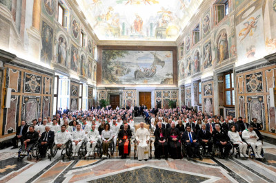 Papa Leone XIV accoglie in udienza i protagonisti di Milano Cortina 2026